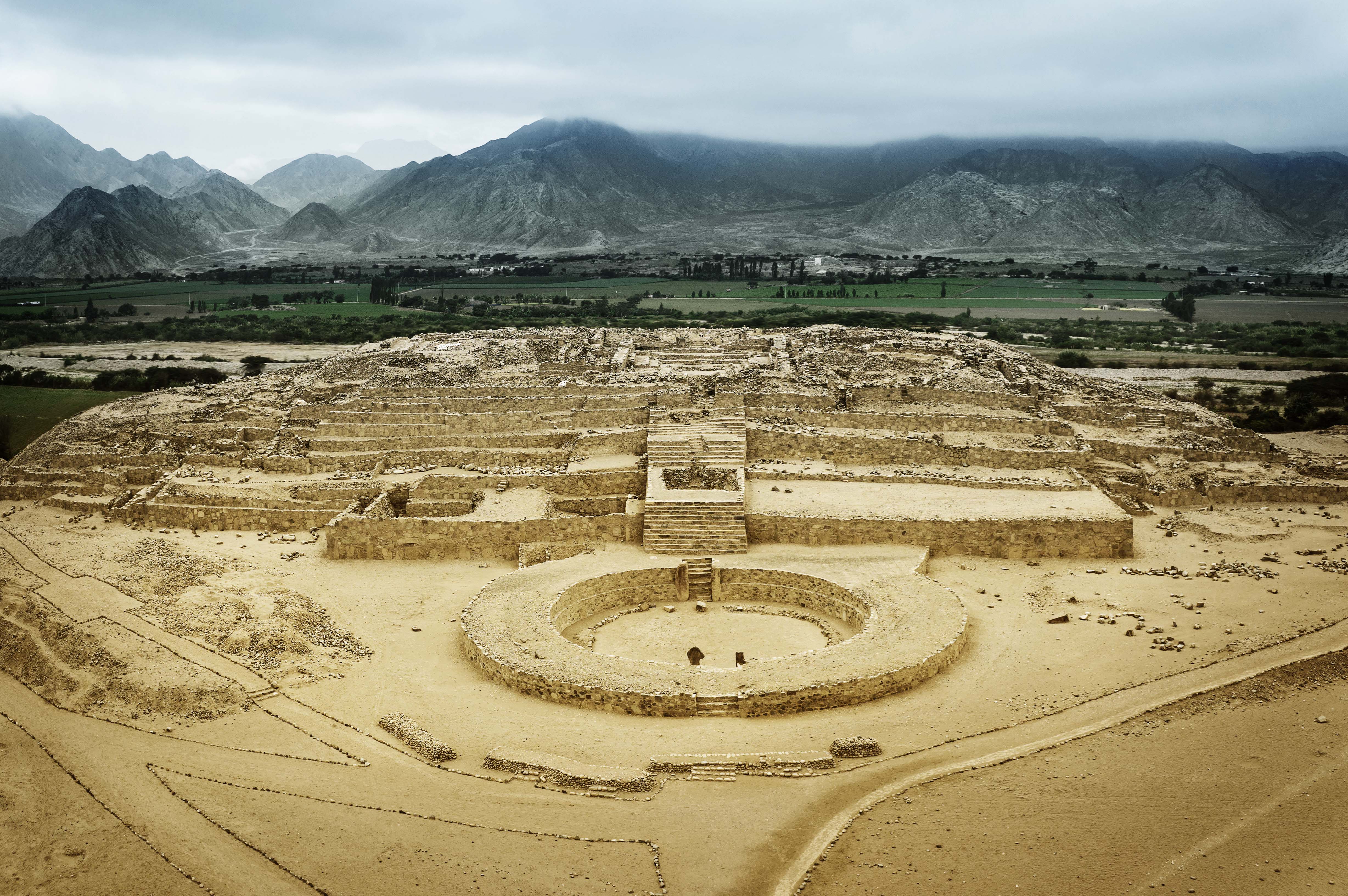 En defensa de los monumentos históricos en el Perú, con énfasis en el patrimonio arqueológico de Caral