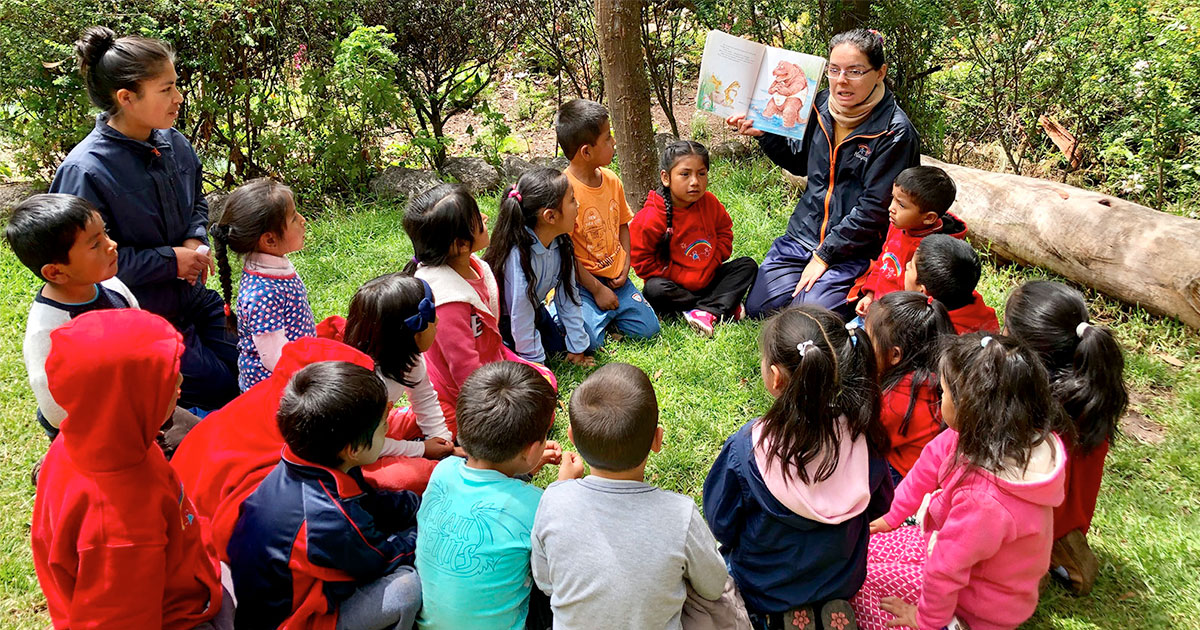 La educación descolonial y autónoma como reconciliación y reparación